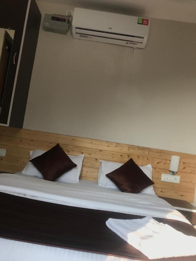 Hotel Cosy Nook Rishīkesh Buitenkant foto